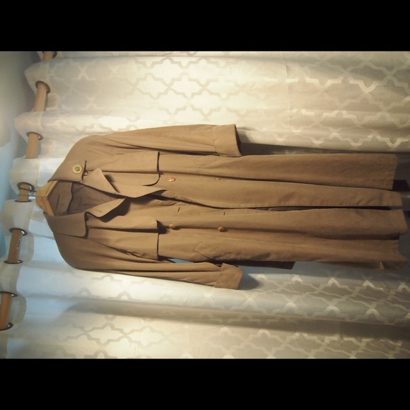 Overcoat - Picture 2 of 4